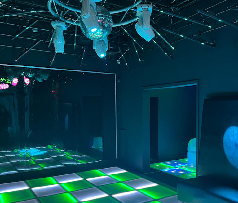 Immerse yourself with Live DJ beats on our second floor LED Dancefloor